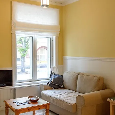Atmospheric Two-room In The Center Of Lägenhet